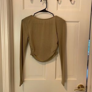 Green long sleeve backless shirt